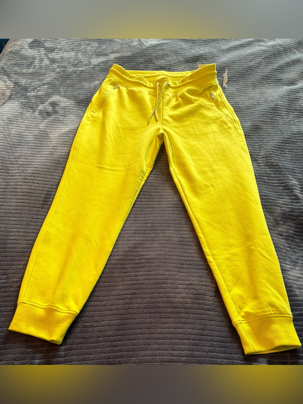 Old Navy Women’s Greenish-Yellow Drawstring Joggers